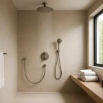 Naadloze badkamerlook met een inbouwdouche voor meer ruimte en dagelijks spa-comfort